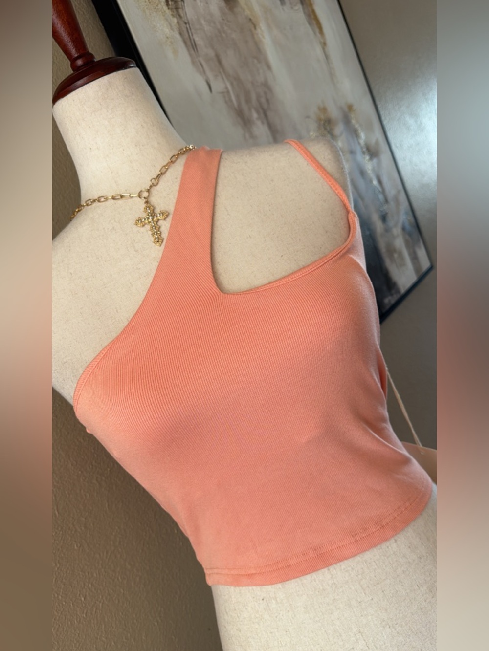 Asymmetrical Peach One-Shoulder Ribbed Tank Top - Picture 5 of 6